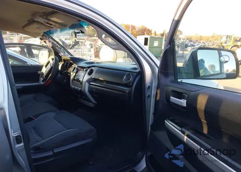 2014 Toyota Tundra Sr5 5.7L V8 z USA, uszkodzony, nr VIN 5TFEY5F10EX155688